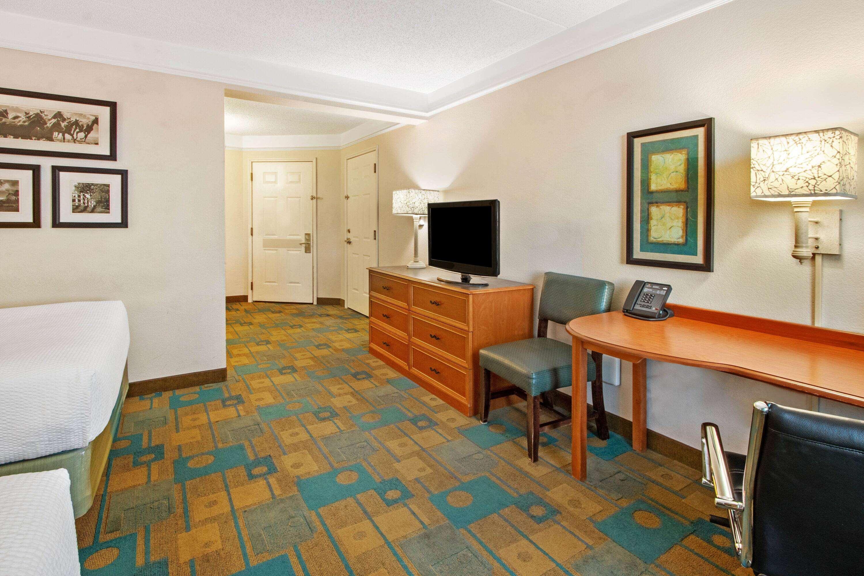 La Quinta By Wyndham Albuquerque West Hotel Екстериор снимка