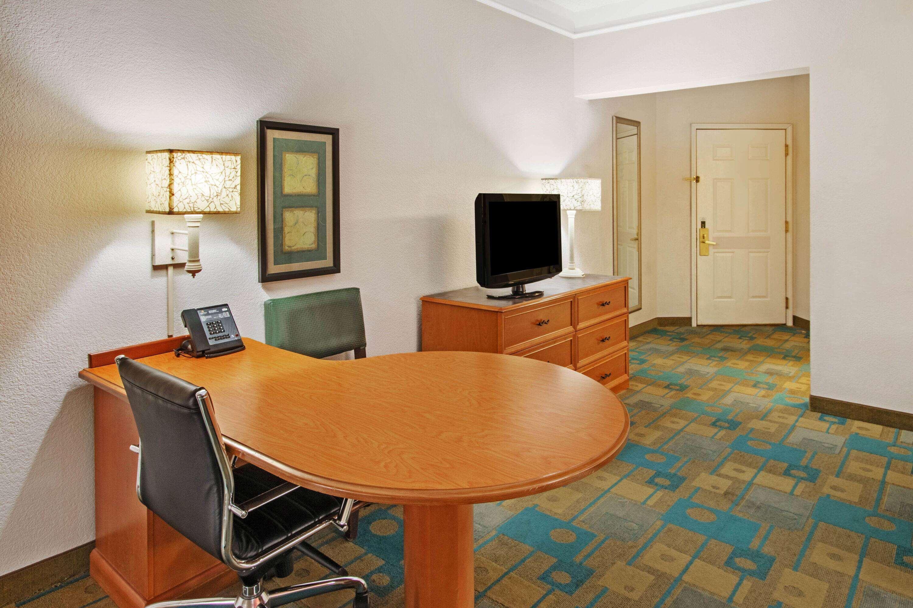La Quinta By Wyndham Albuquerque West Hotel Екстериор снимка